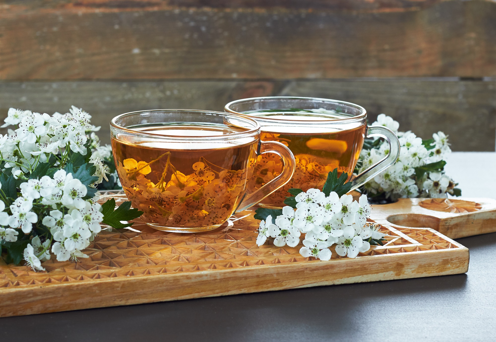 Bio Weißdornblätter geschnitten – naturbelassene Kräuterqualität für aromatischen Tee | Mynatura 0,1Kg