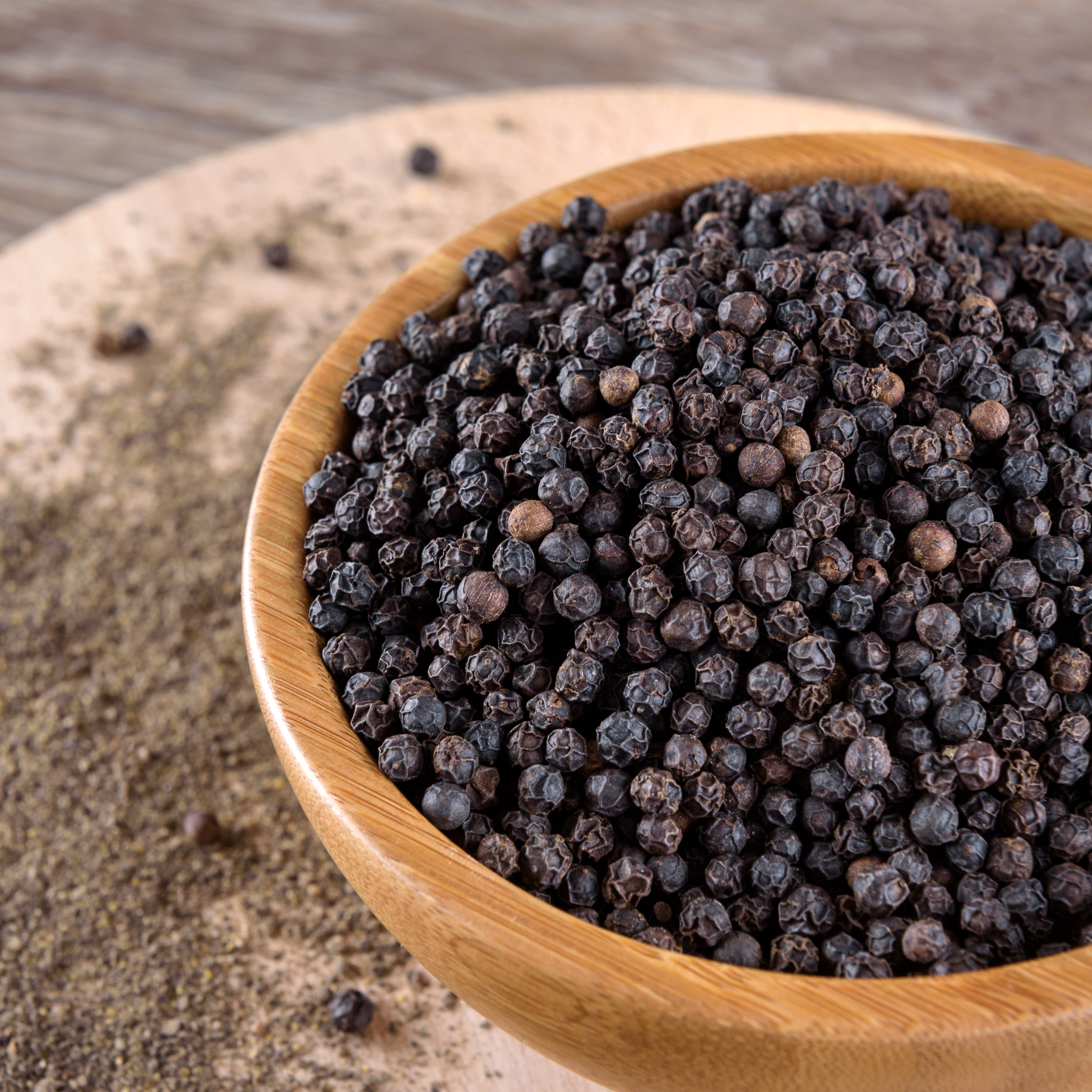 Mynatura Bio Schwarzer Pfeffer ganze Körner für Pfeffermühlen 0,3Kg