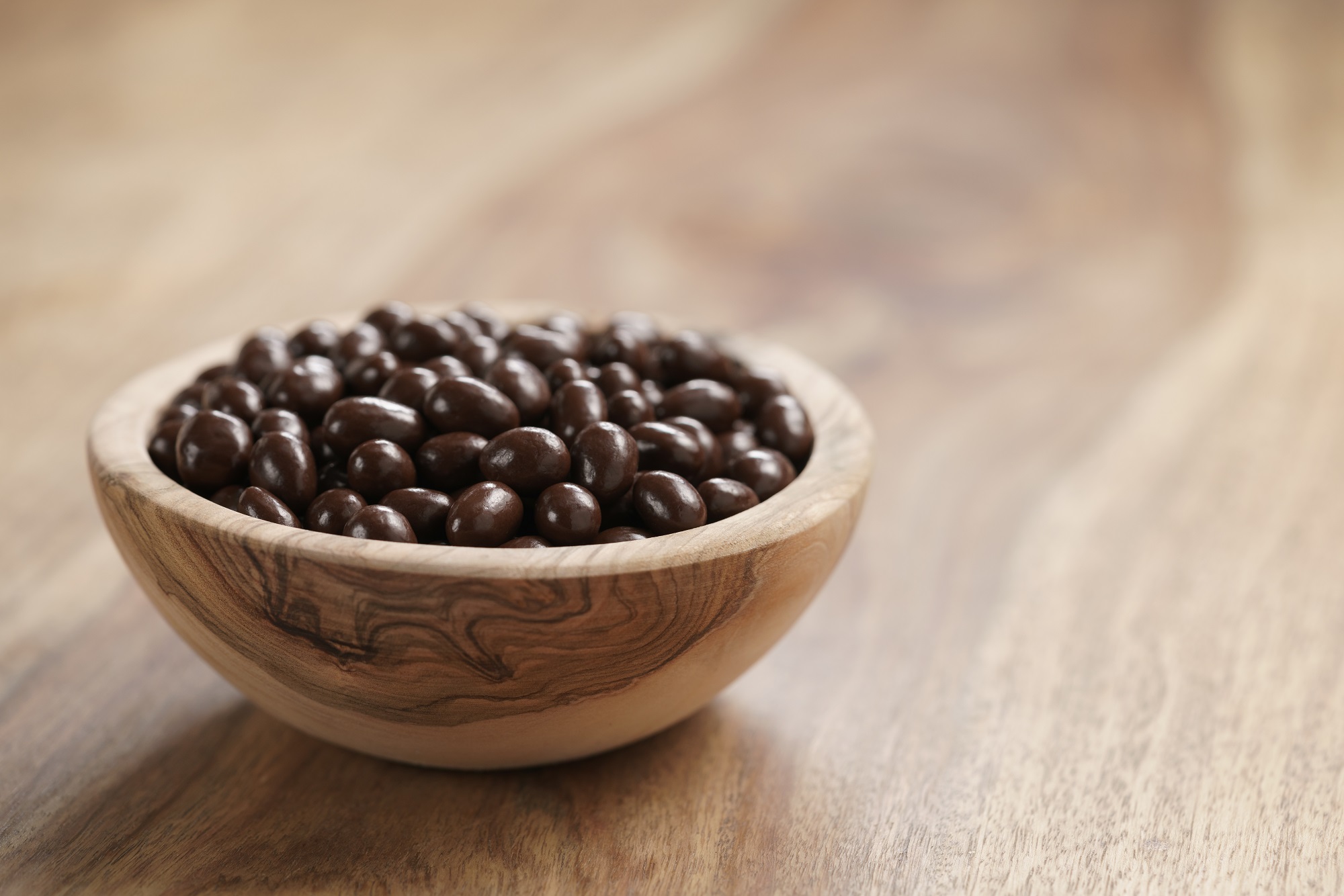 Kaffeebohnen in Zartbitterschokolade – Edler Genuss mit intensivem Aroma Kaffeebohnen in Zartbitterschokolade – Edler Genuss mit intensivem Aroma
